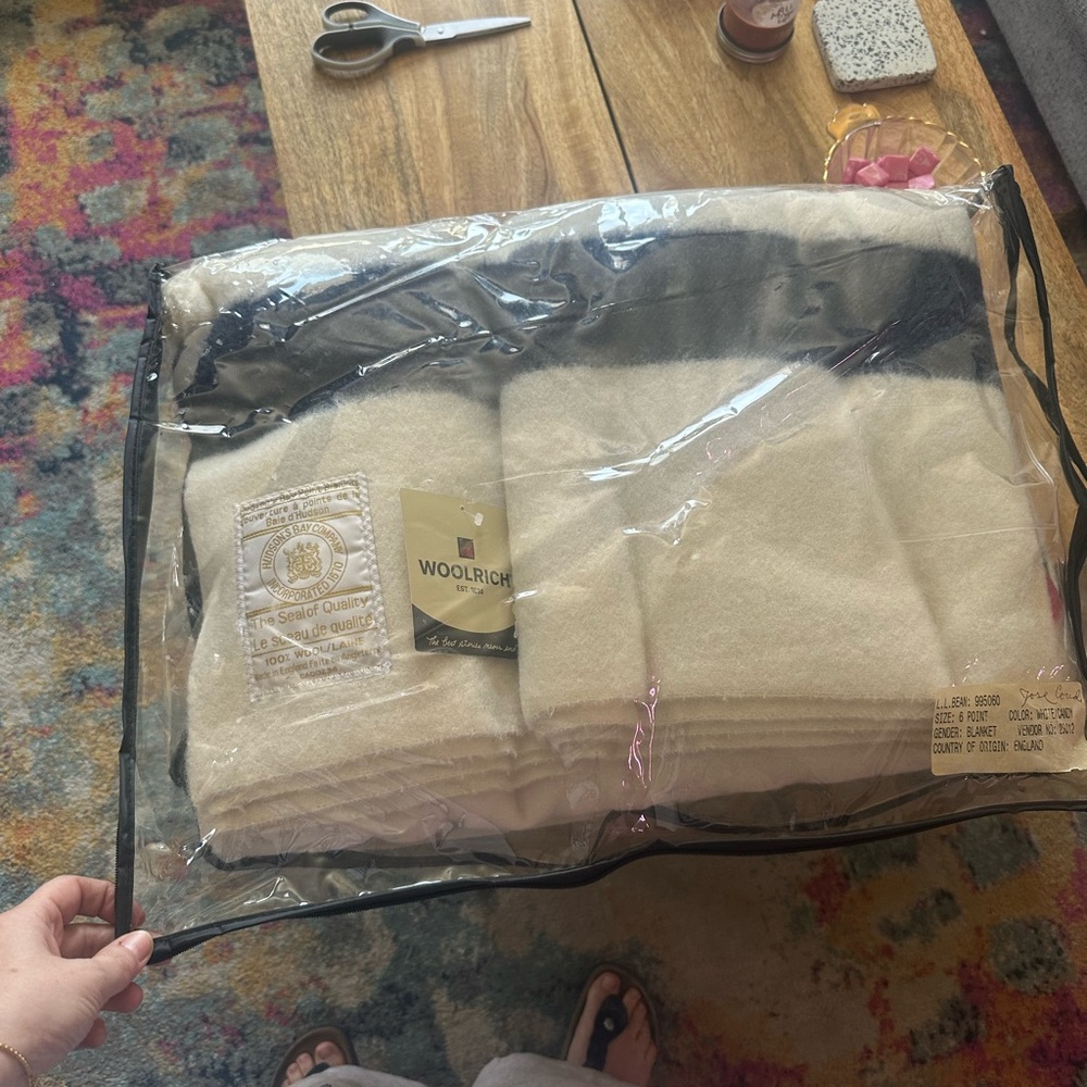Hudson Bay Striped Blanket - Picture 2 of 12